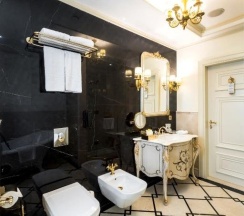 Семейный люкс с красивым видом из окна в Rixos Khadisha Shymkent