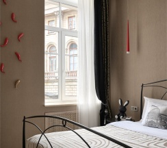 Королева в Agent flat
