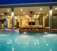 Вилла Deluxe с 5 комнатами в Villa Navin Resort