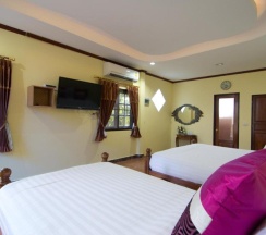 Двухместный номер Superior с видом на сад двуспальная кровать в Bueng Bua Thong Resort