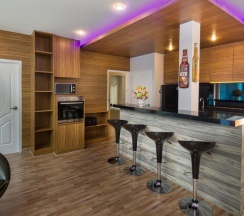 Вилла с 6 комнатами в Tropicana Pool Villa