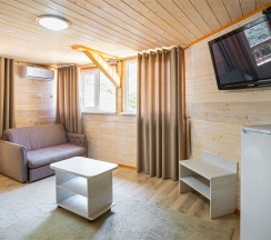 6-местный 2-комнатный "Семейный" номер с балконом в Манэ