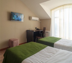 Реновированный Стандарт с балконом, с кроватью King-size или двумя односпальными кроватями в Lord