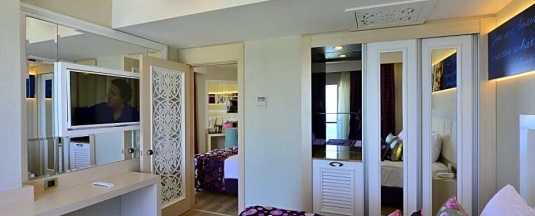 Семейный номер Deluxe с видом на море в Azura Deluxe Resort & Spa