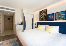 Номер Superior с балконом в Hotel Clover Patong Phuket