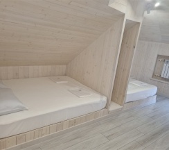 Семейный номер четырехместный в Море рядом