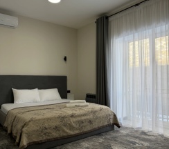 Номер Superior с балконом и с видом на город в Grey Hotel