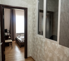 Комфорт четырехместный двухкомнатный в Lucky House