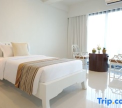 Двухместный номер Deluxe с частичным видом на море двуспальная кровать в Cera Resort Chaam