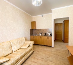 Апартаменты с 2 комнатами с балконом в Роза ветров