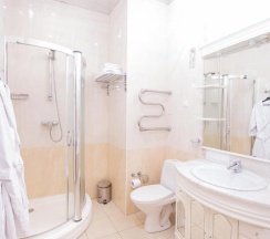 Арт-Люкс (Люкс с балконом) в Альмира By Orion Hotels