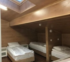 Семейный четырехместный номер в Танский