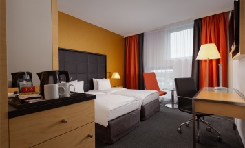 Номер стандарт с 2 односпальными кроватями в Airportcity Plaza St. Petersburg