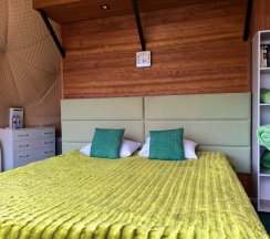 Геокупол с 1 двуспальной кроватью в Family Park