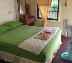 Бунгало с видом на море в Starlight Haad Rin Resort