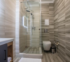 Номер комфорт семейный в Full House