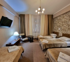 4- местный номер с раздельными кроватями в Жемчуг