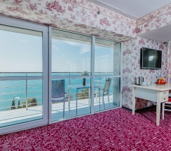 Номер студия с террасой в City park hotel Sochi