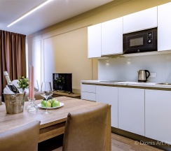 Трехкомнатный Сьюит в Dionis Art Apartments