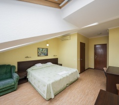 Эконом двухместный с доп. местом в Аледо