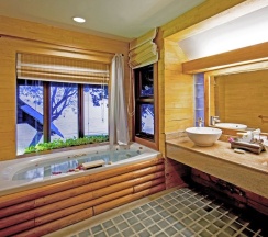 Вилла c 1 комнатой с балконом и рядом с пляжем в Sunset Park Resort and Spa