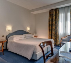 Двухместный номер Classic двуспальная кровать в Hotel Plaza Venice