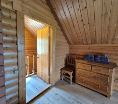 Шестиместный дом Русский в Глэмпинг на озере Сиг