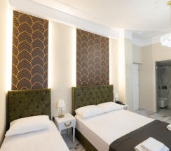 Трёхместный номер Deluxe в Modern Luxury Hotel