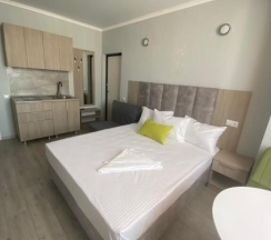 Трёхместные апартаменты Superior c 1 комнатой в Радуга