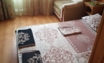 Трёхместный номер эконом-класса в Парадиz