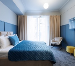 Улучшенный номер с балконом в Simple hotel B9