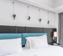 Двухместный номер Deluxe с видом на бассейн двуспальная кровать в Sugar Marina Resort - ART - Karon Beach