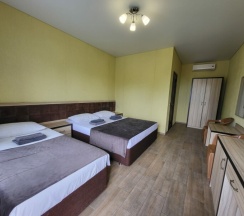 Трёхместный номер Стандарт в Grey House