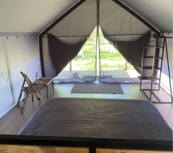 Двухместный номер Economy с видом на парк двуспальная кровать в Болото