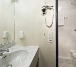 Одноместный номер Standard двуспальная кровать в ACHAT Hotel Dresden Altstadt