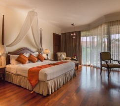 Семейный номер Deluxe с 2 комнатами с балконом в Angkor Palace Resort & Spa