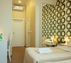 Номер «Комфорт» с 1 кроватью или 2 отдельными кроватями (Вид на Литейный проспект) в Geleon