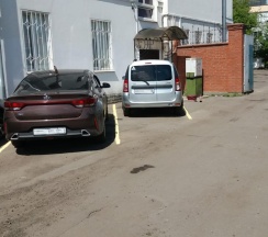 Кровать в 10-местном общем мужском номере (без окна) в Вежливый лось