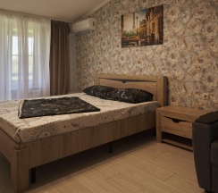 4-местные 1-комнатные апартаменты студия с 1 двуспальной кроватью в Рекаоблака