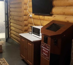 Дом в Гостевой дом с бассейном