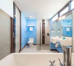 Семейный номер Standard с балконом в Springfield at Sea Resort & Spa