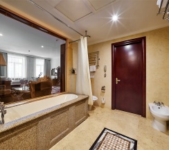 Люкс с сауной в The Rooms Boutique Hotel