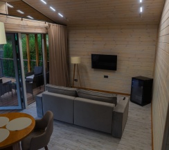 Четырёхместное шале с видом на горы в Тихая гавань