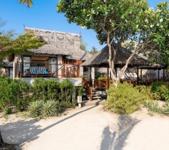 Полулюкс рядом с пляжем в Отель Saii Phi Phi Island Village