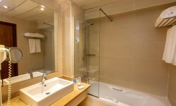 Двухместный номер Standard с видом на море 2 отдельные кровати в Naama Bay Hotel & Resort