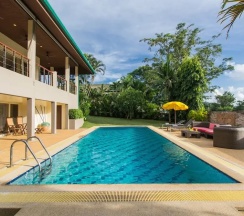 Вилла с 3 комнатами с балконом в Viola Pool Villa