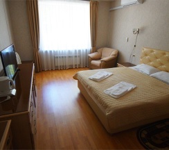 Номер улучшенный стандарт с 1 двуспальной кроватью (корпус 1/8, 1/22) в Икша