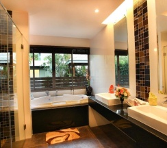 Вилла с 3 комнатами в Chalong Miracle Lakeview Resort & Spa