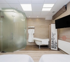 Делюкс с ванной в Kailas Park&SPA by Stellar Hotels