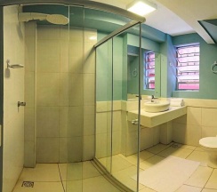 Двухместный номер Standard c 1 комнатой 2 отдельные кровати в Bahia Prime Hostel